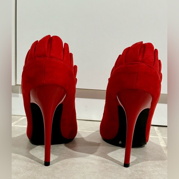 H&D Red suede stilettos with ruffle at the back and lacquer heels | Size EU 40 - Picture 7 of 11
